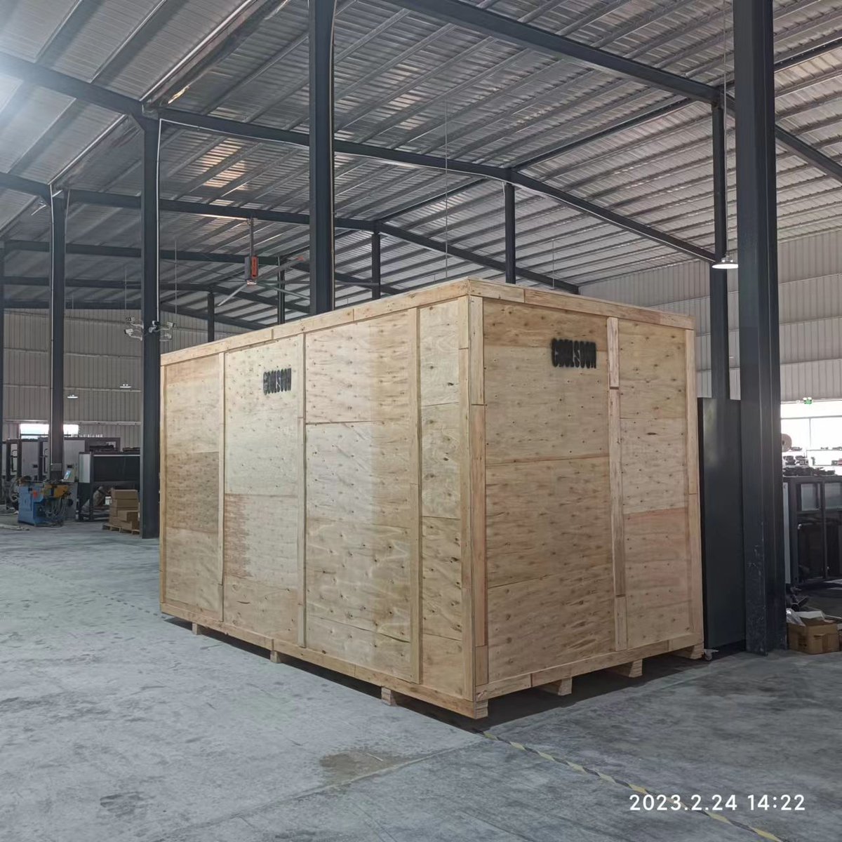 CoolsoonChiller's tweet photo. COOLSOON Chiller use wooden case packing,to prevent the goods from damage during transportation.#COOLSOON #aircooledchiller #chiller #chillersystem https://t.co/wndWTA08Jv