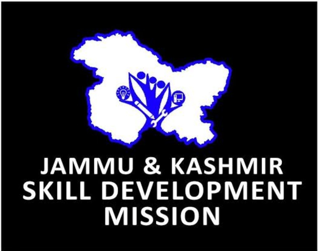 shah_Shakir_011's tweet photo. In addition to economic and #Tourism development, the #LG_Admin has prioritised education and #Skill_development. Initiatives aimed at enhancing the education system and providing skill-based training have #empowered the youth, to contribute actively to the region's progress. https://t.co/gNPhMRTCHG