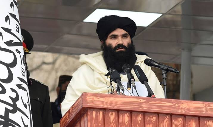 Pakistan has cancelled afghan taliban regime's interior minister Sirajuddin Haqqani's Pakistani Passport.
Government has also arrested 2x passport officials in Peshawar who issued Siraj this passport.
GOP has also cancelled 50,000 Pakistani Passports issued to Afghans.