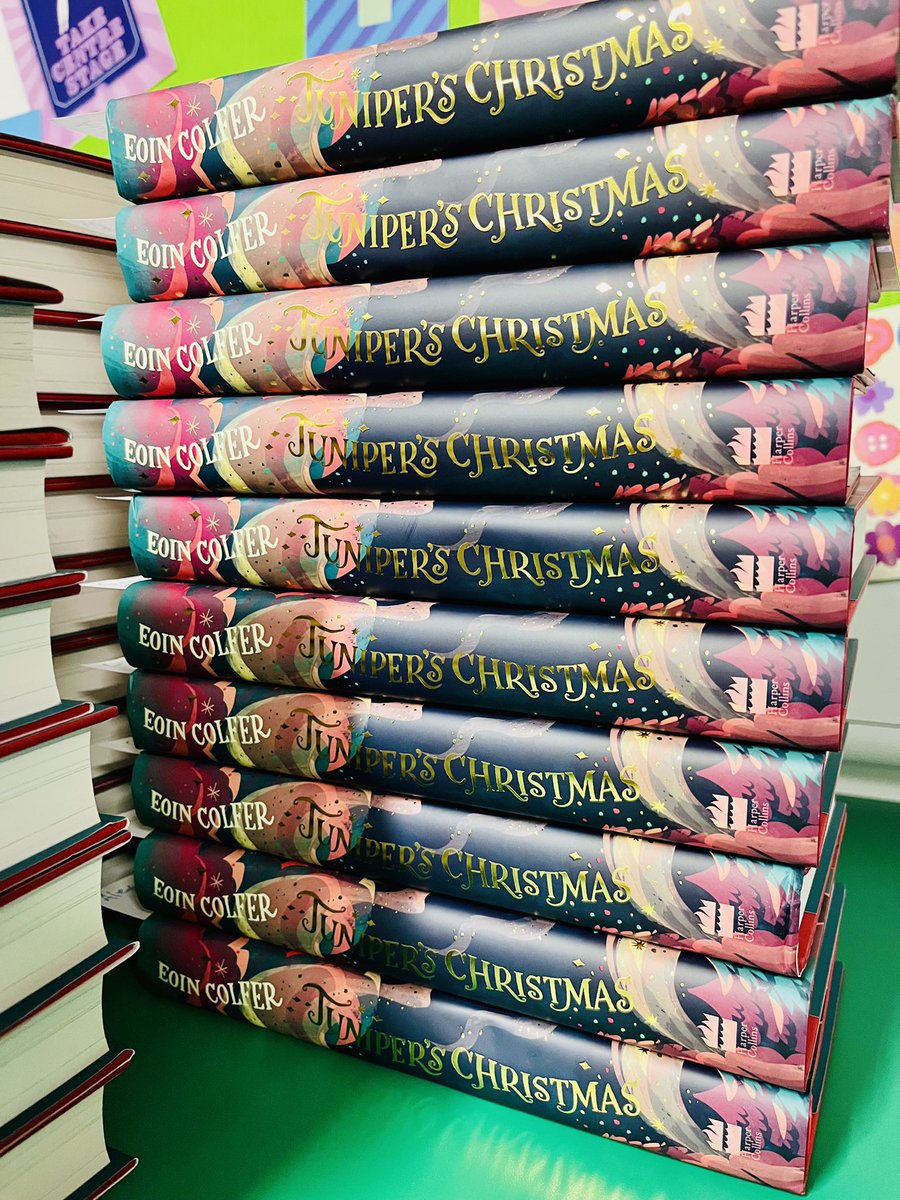 We are all ready @RPPS_Library for @EoinColfer ‘s #JunipersChristmas visit to @RPPSlondon tmrw! Books piled high ready to be signed. There is even one for a #Jennifer !🎄 Stunning illustrations by @chaayaprabhat Thank you Eoin @HarperCollinsCh @HarperCollinsUK & @nomadbooks