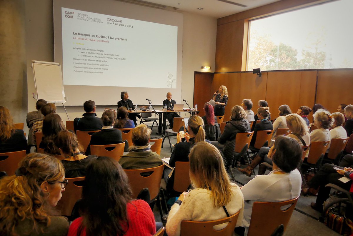 cap_com's tweet image. Inclusions, langages compliqués, abus des anglicismes dans nos métiers…🇫🇷🗣️

La question qu’on se pose de bon matin à #CapCom23 dans l’atelier « En français dans la com » :

👉 Quel est le statut de la langue française et sa fonction ?

💭 usages, appropriations…