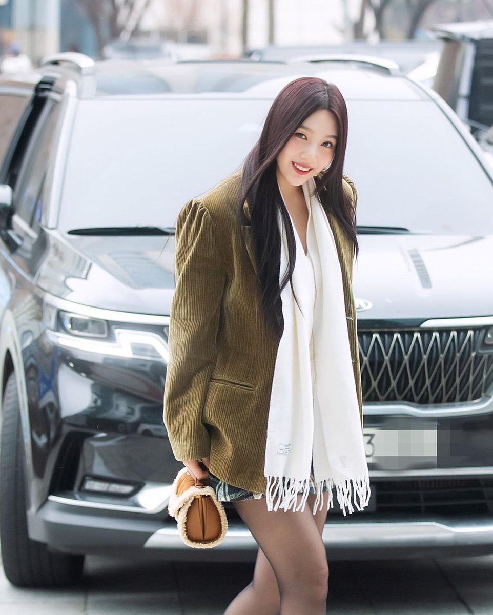LUVIESARAB's tweet photo. 231206 | تحديث جوي على الانستقرام:

"❄️🥰❄️"

@RVsmtown 
-W https://t.co/UmQ8SMsjFM