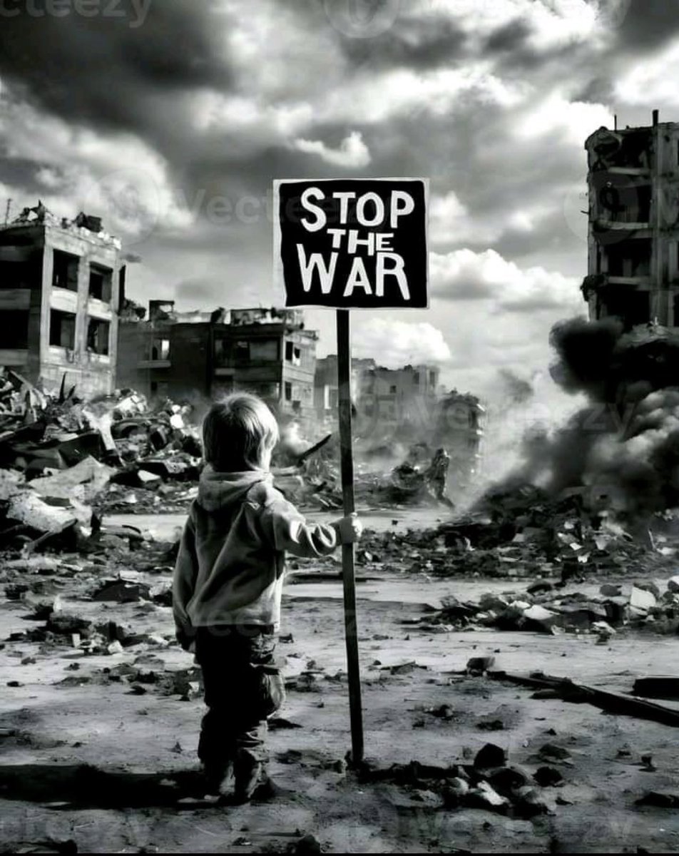 Burnumuzun dibinde bir soykırım yaşanıyor. Binlerce masum çocuk öldürülüyor!
Bu kıyıma isyan etmeyen, karşı çıkmayan, "dur" demeyen herkes bunun ortağıdır!..