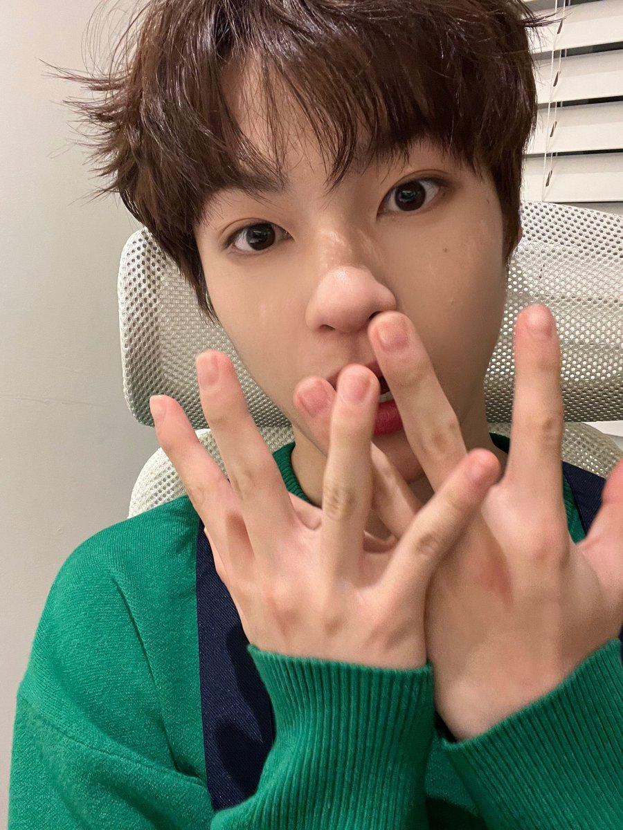 TOZ_YYent's tweet image. [#TAKUTO]

토파즈 여러분!! 항상 응원해줘서 고마워요^^ 저도 토파즈 덕분에 열심히 할 수 있어요!! 우리 함께 영원히 해요!!!!

#TOZ #タクト