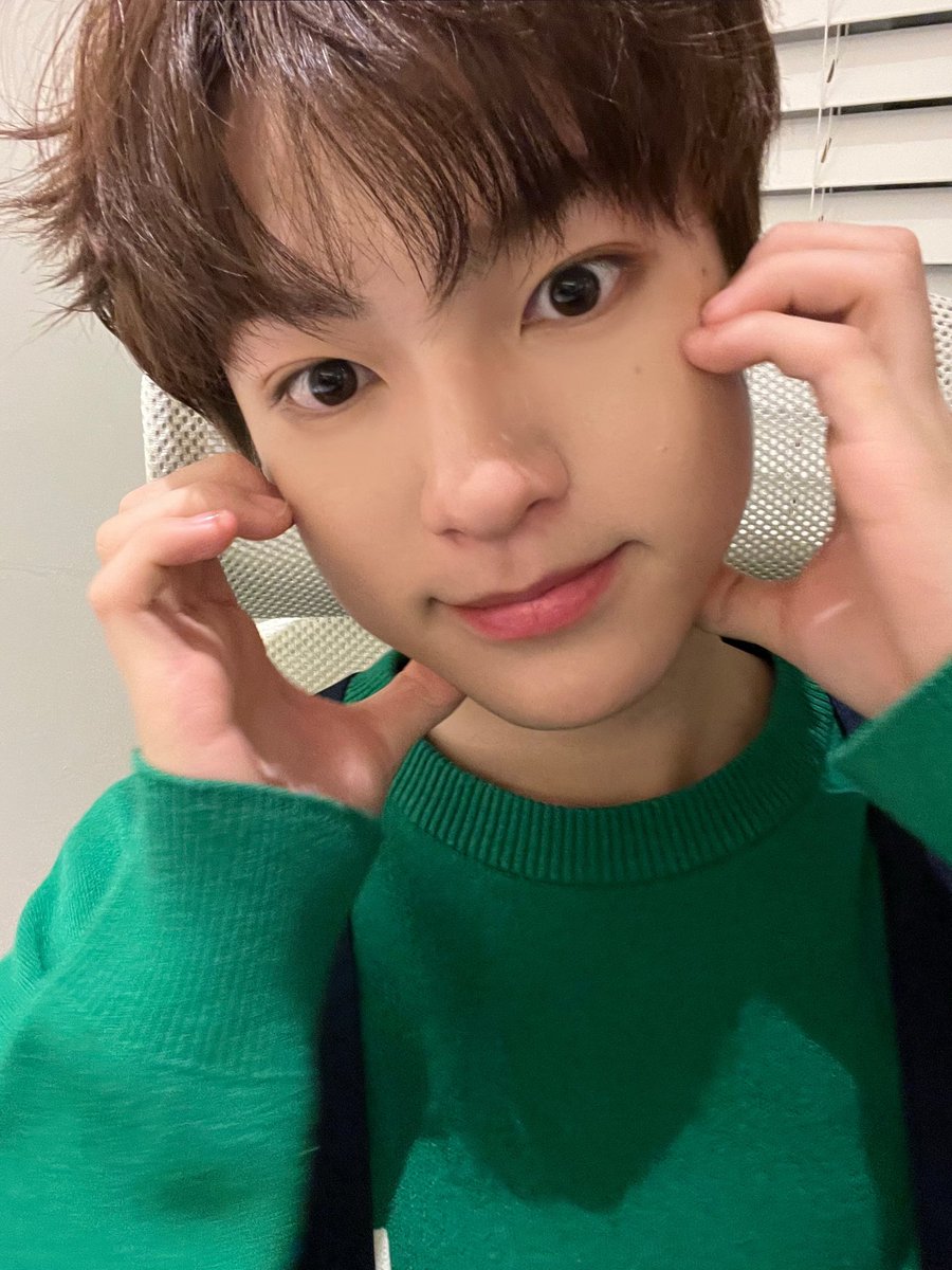 TOZ_YYent's tweet image. [#TAKUTO]

토파즈 여러분!! 항상 응원해줘서 고마워요^^ 저도 토파즈 덕분에 열심히 할 수 있어요!! 우리 함께 영원히 해요!!!!

#TOZ #タクト