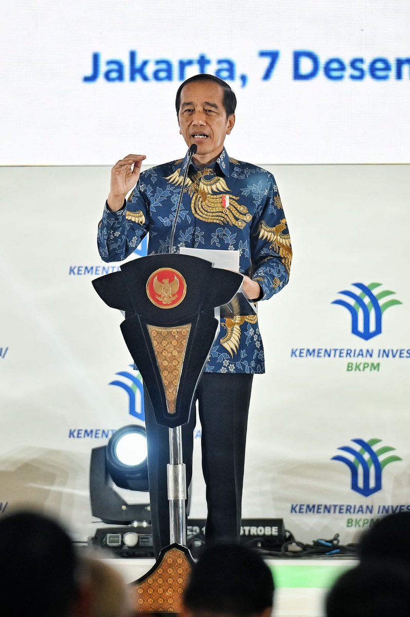 Semua negara di dunia sedang berlomba untuk meningkatkan investasi untuk mendorong pertumbuhan ekonominya. Hal ini karena sulitnya meningkatkan konsumsi dan ekspor. Begitu pula dengan Indonesia. 

Saat membuka Rakornas Investasi hari ini, saya menyampaikan Indonesia terus