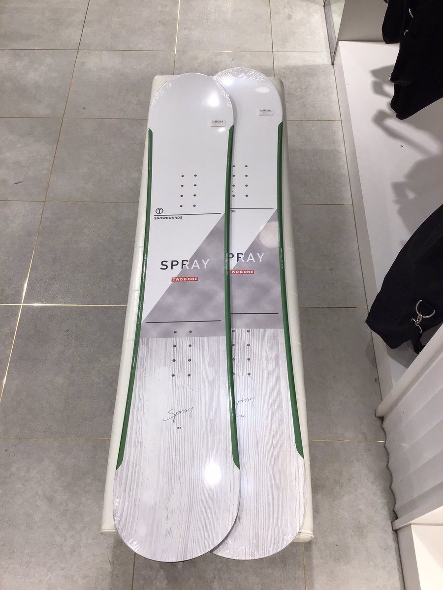 本日、なんと‼️‼️
ボードが大量入荷しましたーーっ‼️‼️‼️

本日はその一部をご紹介！
※在庫には限りがあるのでお早めにご来店ください‼️🙏🏾

一部のボードはメンズとレディースの両サイズが登場！
カップルやご夫婦でお揃いもアリですネ🩷🩷🩷

本日もご来店お待ちしております（╹◡╹）🎶