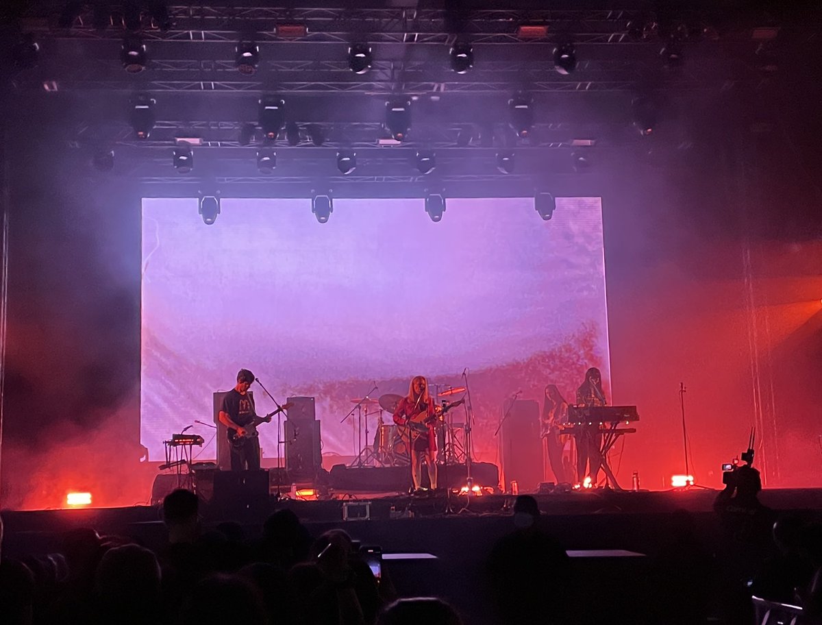 clairercxy's tweet photo. Never thought I’d get to see Alvvays live but I did!! ❤️ Also thought of @PrizChun the whole time https://t.co/IXgXZemsTP