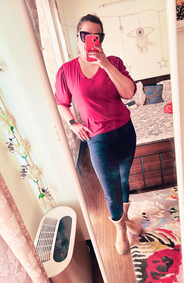 Megha75's tweet image. All set for you to take me for a bike ride in the hills 🕶️

#bootson #rides ♥️