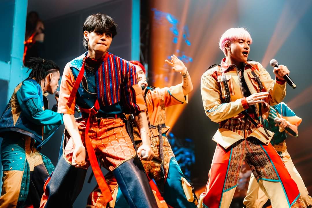 jhieddd's tweet photo. ganda ng shots + edits ๐ค๐ป
gusto ko rin ng magandang caaaam huhuhu ๐คง๐ซถ๐ป
๐ท ArenaPlus FB
#ALAMATDagundongSoloCon
#ALAMATFirstSoloConcert
#ALAMAT https://t.co/FNyakeX3SZ