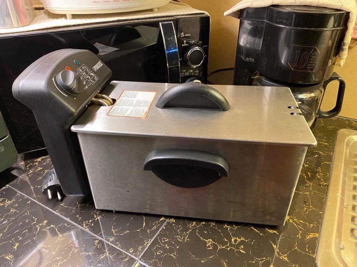 kthlnlrnn's tweet image. Princess Deep Fryer #forsaleph almost brand new, used once only