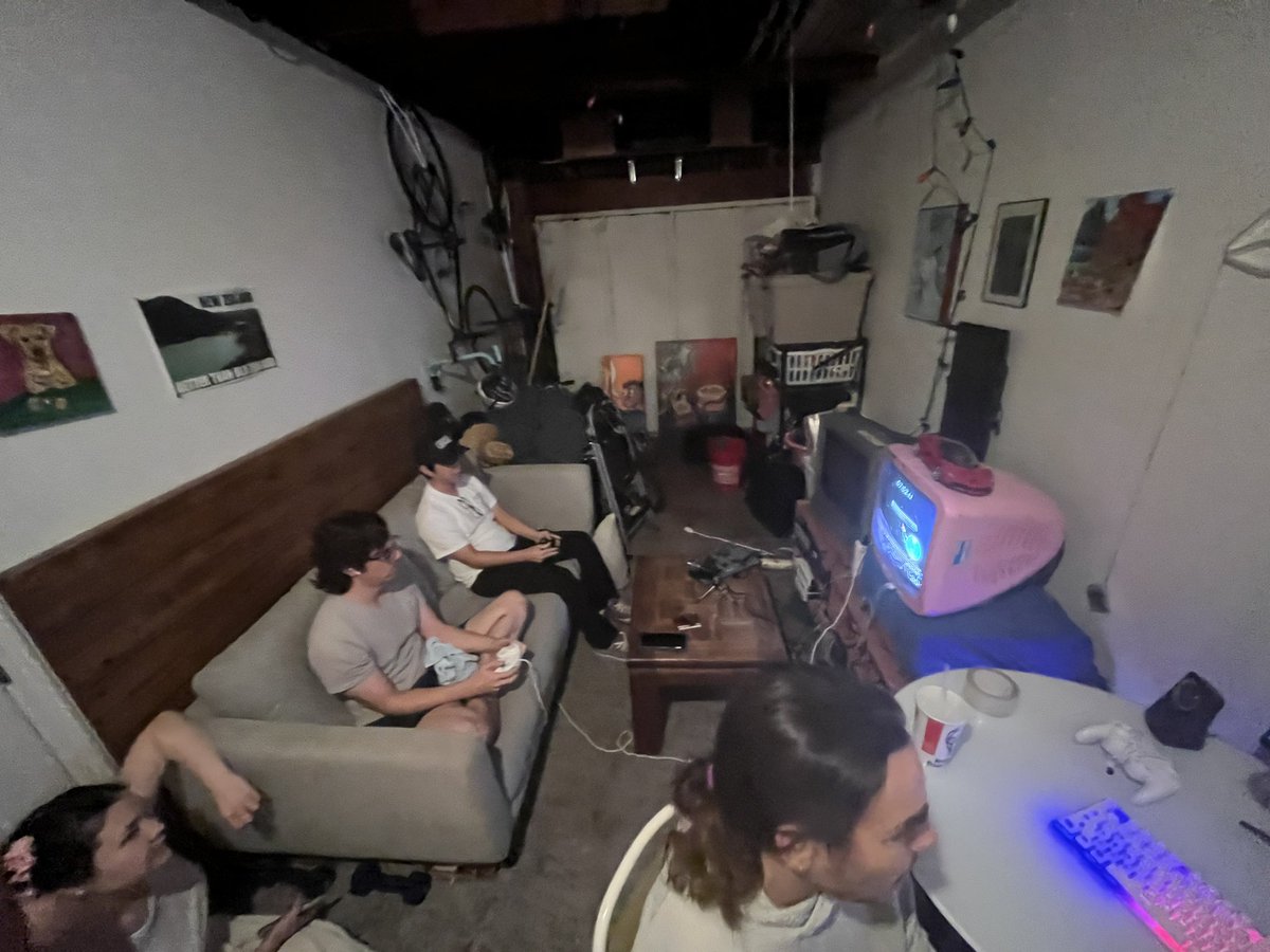downsmasher619's tweet image. GRAND FINALS 

twitch.tv/sdgreenroom