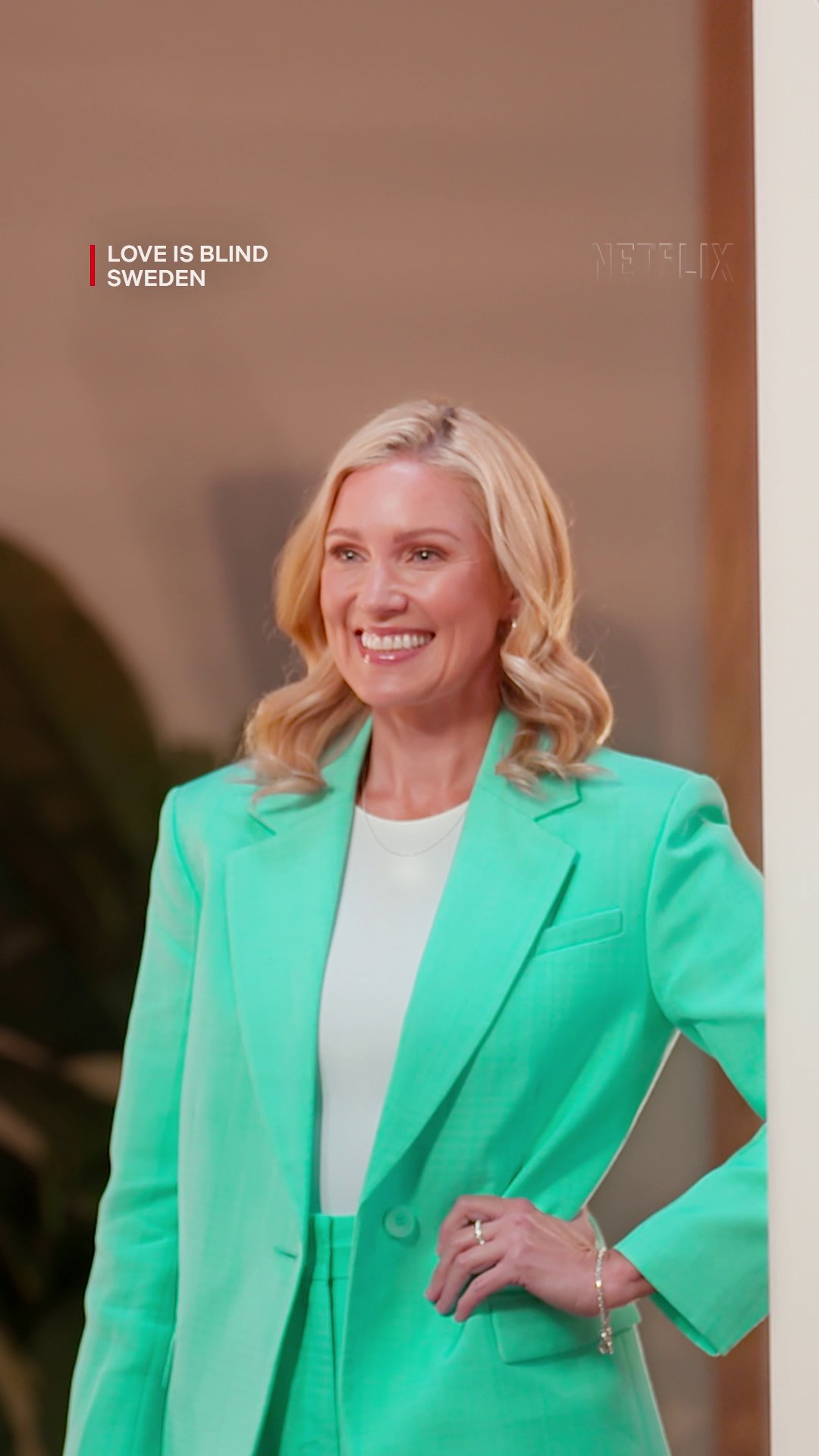Love Is Blind Sweden' Reveals the Premiere Date and Jessica Almenäs as Host  for the Reality Dating Show - About Netflix