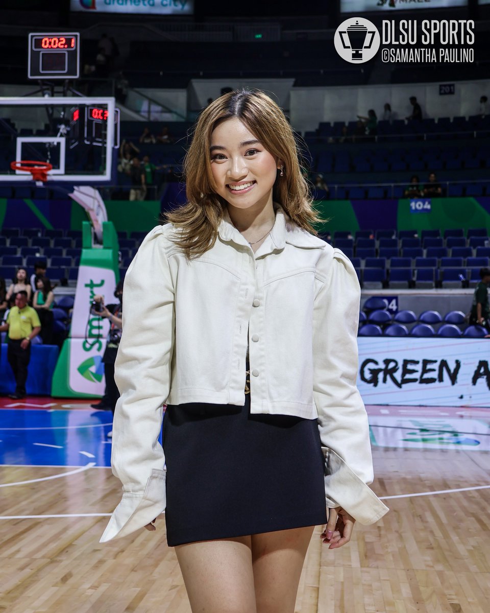 greenbloodedts's tweet photo. From UAAP Season 85 courtside reporter - UAAP Season 86 Lucky Charm! 💚

Thank you for the unwavering support, Ms. Kyla Kingsu!

#GoLaSalle #AN1MO #AnimoPride #GreenBlooded https://t.co/u5O7LA7sG0