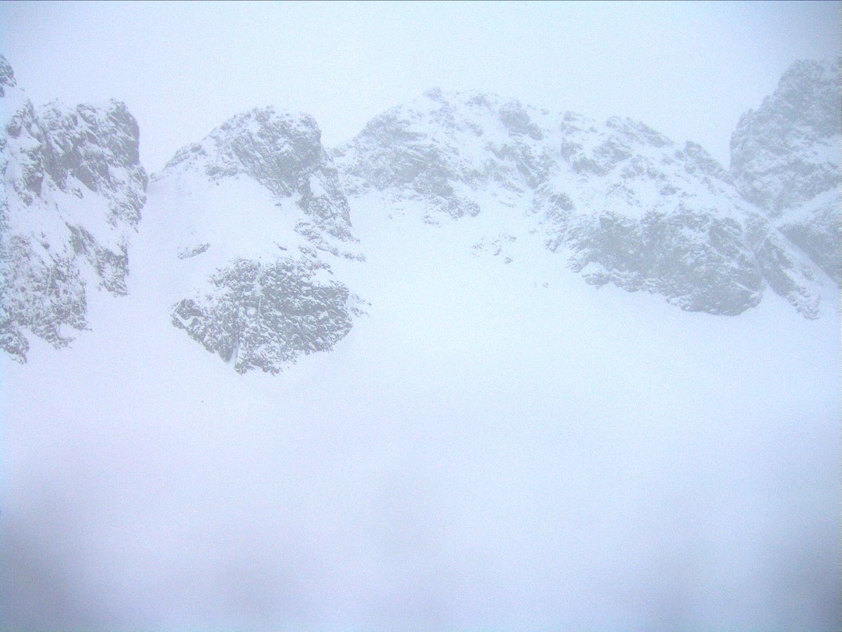 GORSKI_SWIAT's tweet photo. #pogoda - 07.12. środa...
#aktualnewarunki_currentconditions 🎥#TATRY 1-2, #ALPY #PIRENEJE      
warunki w #Tatrach dziś: 🌨️☁️🌤️, jutro: ☀️☀️☀️
@IMGW_CMM
@SOB_pl
@SkywarnPoland
@meteoprognozaPL https://t.co/hbLyAZBavn
