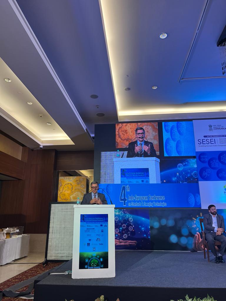 be_exhibitions's tweet photo. Mr. Vipin Sahni, Executive Director, CII- Institute of Quality during the #4thIndoEUSummit in New Delhi.
#SESEI #EXPORTS #STANDARDIZATIONS #EUREACH https://t.co/myQcAWQict