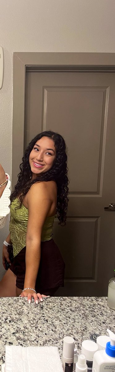 Natalie ❤️‍🔥 (@nataalievill) on Twitter photo 