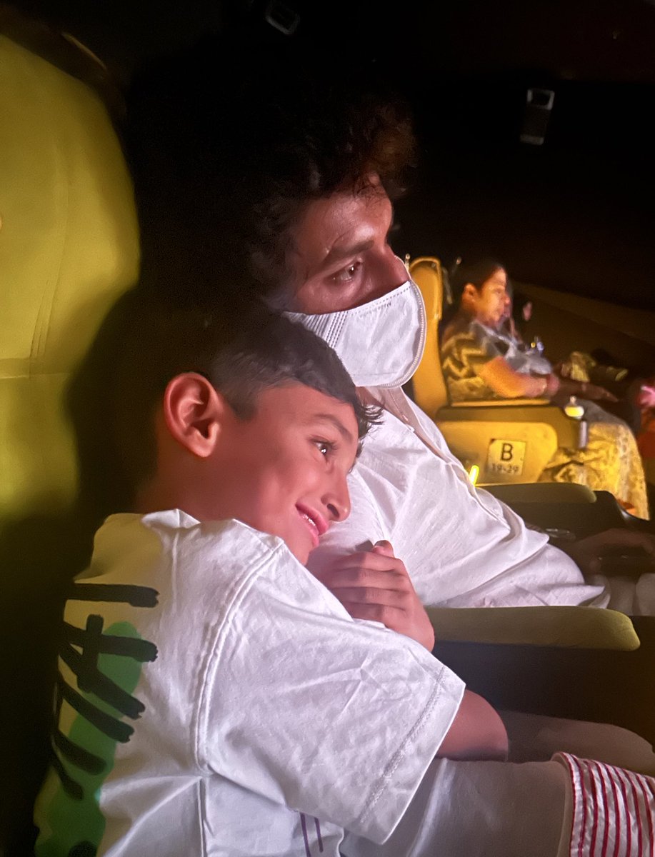 This is what #HiNanna felt like. A cosy hug for the soul ❤️ A movie that brought back for a couple of hours @NameisNani you are a legit onscreen DAD LEGEND!