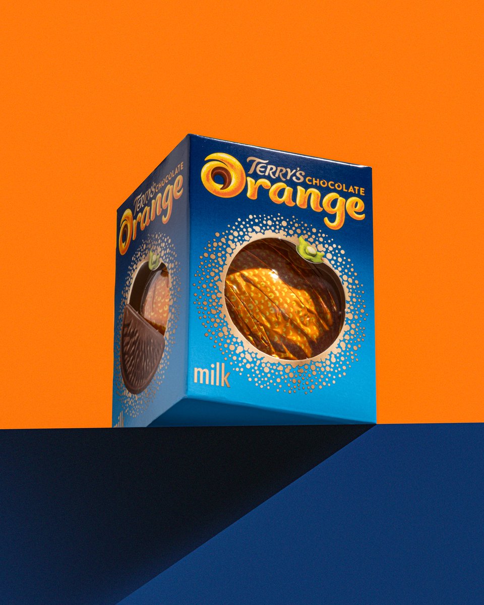 Another tradition at Christmas is of course a Terry's chocolate orange.

#terryschocolateorange #christmas