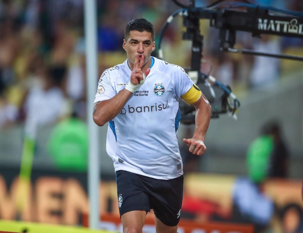 Luis Suárez, who turns 37 next month and has been struggling with serious knee problems, ends the Brazilian league as the player with the most goal contributions in the season - 17 goals and 11 assists, 28 in total, in 33 matches. He was the 2nd highest goalscorer and joint