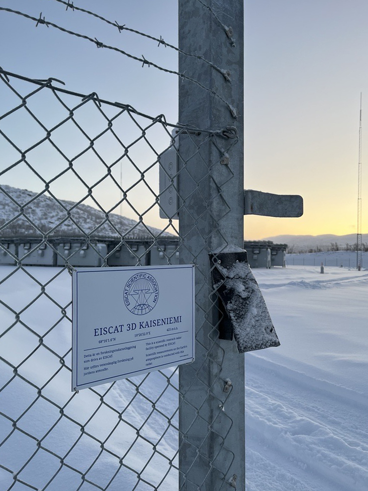 EISCATofficial's tweet image. We have signs, at all #EISCAT3D sites; Kaiseniemi, Karesuvanto and Skibotn. You get to know where we are and what we do