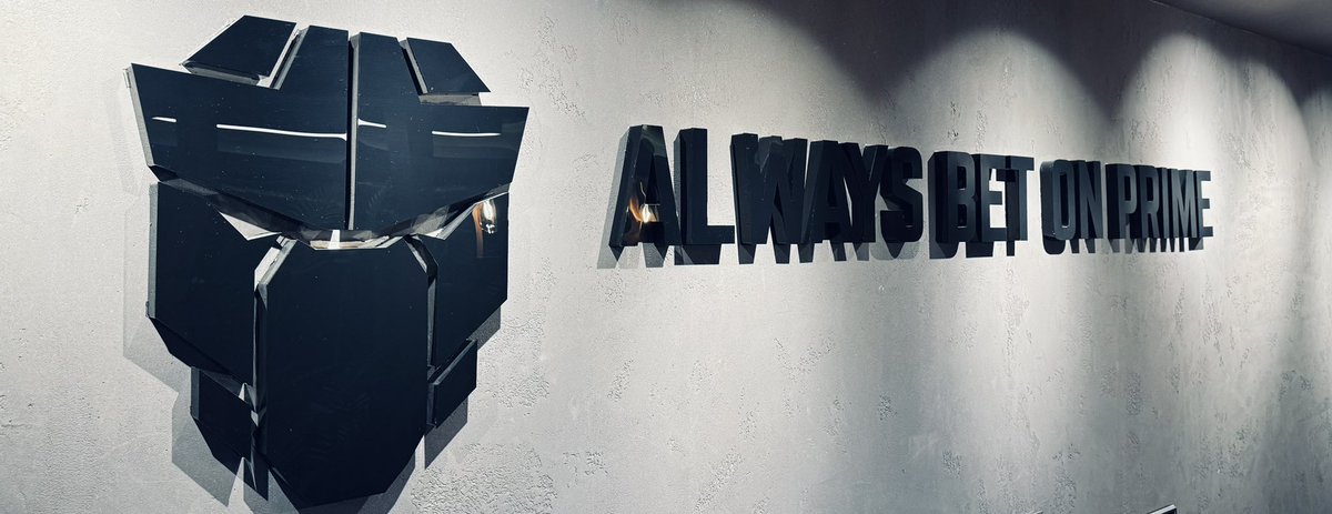 PrimeVue tweet media