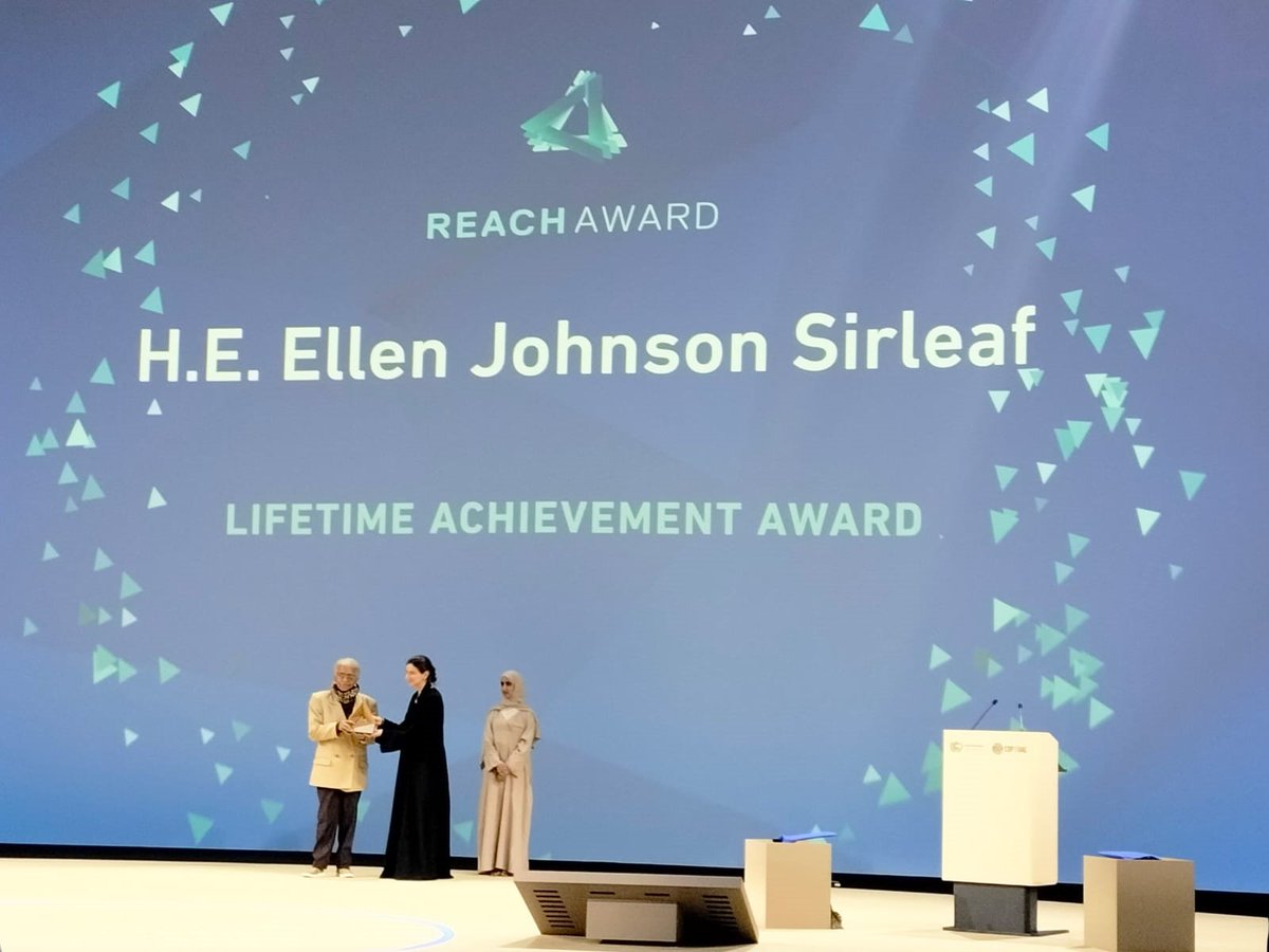 johnfairhurst4's tweet photo. Congrats! H.E. @MaEllenSirleaf, founder @frontline1st, for receiving the Lifetime Achievement Award at the #RLMForum. Awarded for her leadership during Liberia’s 2014 Ebola outbreak and spearheading Liberia’s first national #CHW program. Join us in celebrating her achievements! https://t.co/sbxk3jIPDj