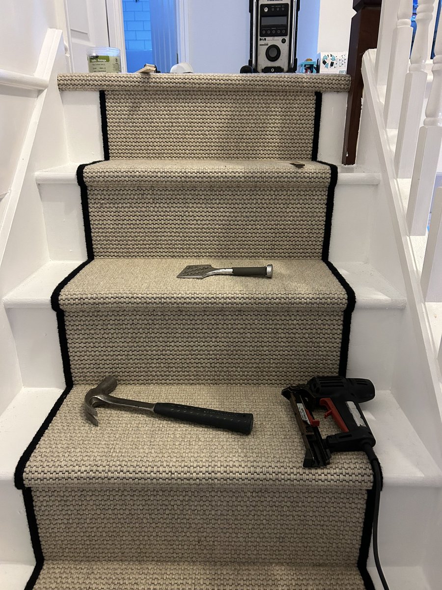 J & I CARPETS tweet media