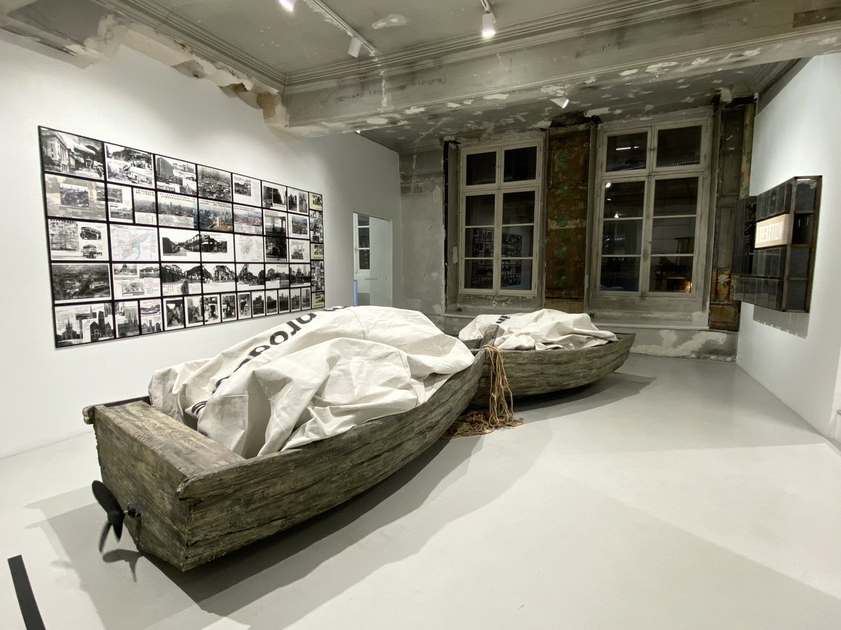 Guiguiii94's tweet photo. Parfois, il y a des artistes contemporains dont on peine à comprendre l’univers, la démarche artistique et, à dire vrai, l’intérêt.
C’est le cas du plasticien franco-chinois #ChenZhen (1955-2000) dont la @GContinua présente actuellement une rétrospective variée de son œuvre. https://t.co/vnq3UtwOvC