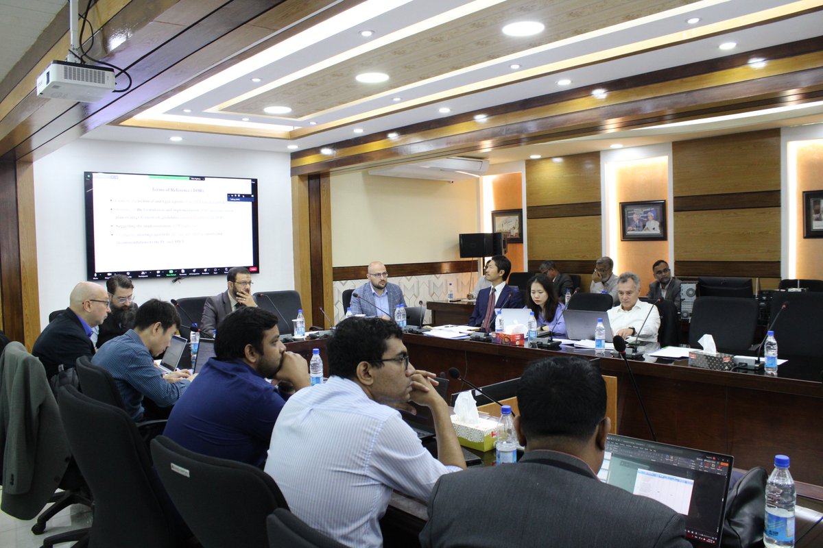 FAOeagriculture's tweet photo. @FAOInnovation #digteam is dedicated to bolstering dig agricultural services in Bangladesh via Krishak Smart Card, fostering agrifood entrepreneurship for youth and women, and enhancing guidance for new technologies. Thrilled to embark on this partnership! https://t.co/tBFXJGeZ8X