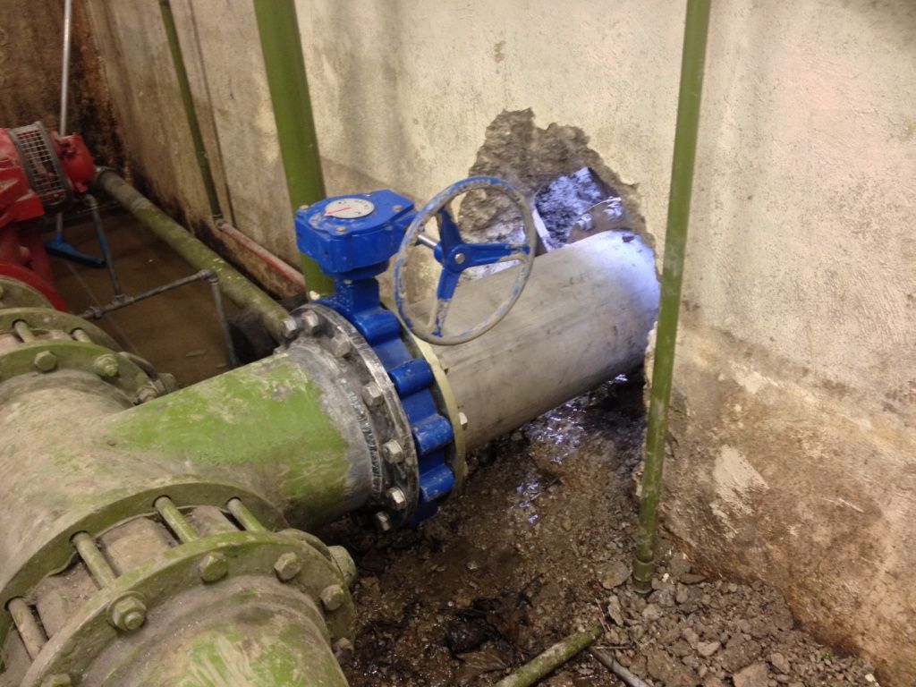 10-inch linestop and valve install 👌
#engineering #pipeline #pipelineindustry