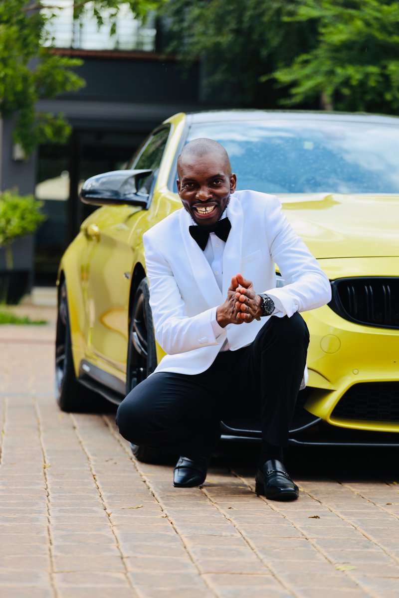 CHIEF_MN's tweet photo. Be INSPIRED ♥️
Today is my Graduation 🎓
3rd Belt 🎓🎓🎓Musanda’s Graduation Attire 🔥🔥🔥
A whole Master of Public Administration [MPA]
Be BRAVE 👊 Never GIVE-UP 👊 📷 @pitchov @UFSweb 
#Musanda’sGraduation https://t.co/NiVovmkAJG