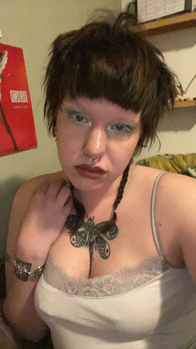 findomme_nl's tweet photo. mn joi video van afgelopen week was goed ontvangen door de sub die ‘m mocht zien, en eerlijk, k vond het erg leuk om te maken 🤭 zelfs m’n vriend was onder de indruk ;)

durf jij het aan? verleid worden door mijn stem? luisteren naar mijn bevelen. dm me. https://t.co/VjHLPNcD4x
