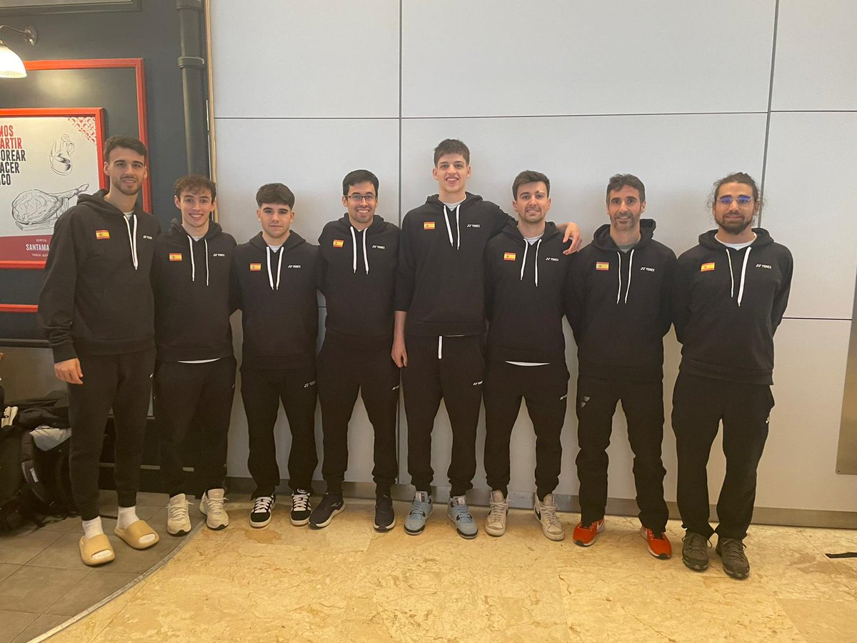 🏸#badminton Qualy Europeo por equipos ♂️ en Arnhem 🇳🇱

Hoy debutan los chicos también: Kike Peñalver, Pablo Abián, Álvaro Leal, Rubén García, Carlos Piris, Jacobo Fernández, Dani Franco

7/12 🆚 Hungría 🇭🇺 10:30⏰

#EWTCQ23 <a href="/BadmintonESP/">🏸 Bádminton España</a>