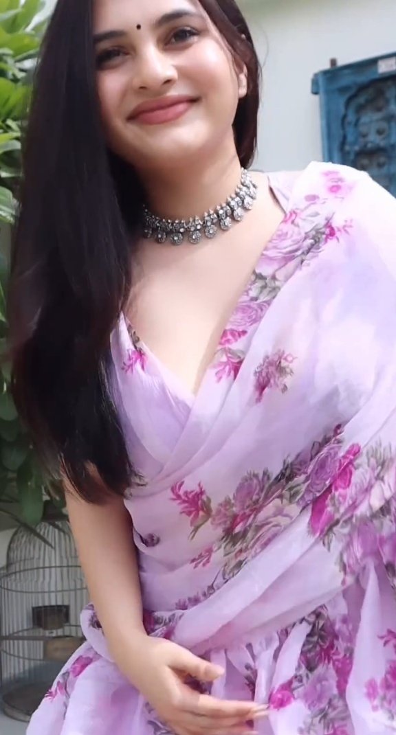 GAuzgBnWQAAO5Lf?format=jpg&name=medium