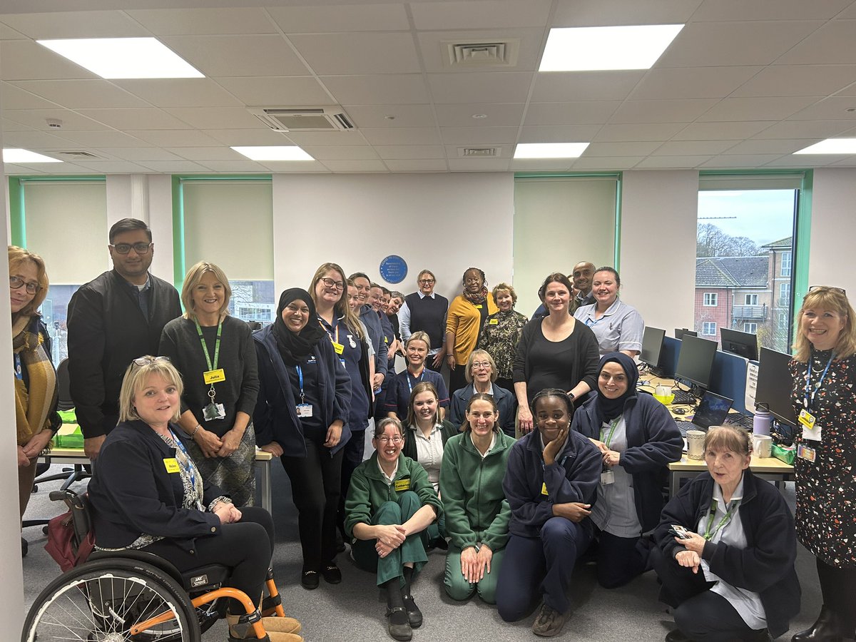 💙 In a heartfelt tribute at Grove View Integrated Health Care Hub, we unveil our 2nd COVID plaque of the day, in remembrance of lives lost to COVID-19 and the hard work of our colleagues, thank you! 🫶🏼
