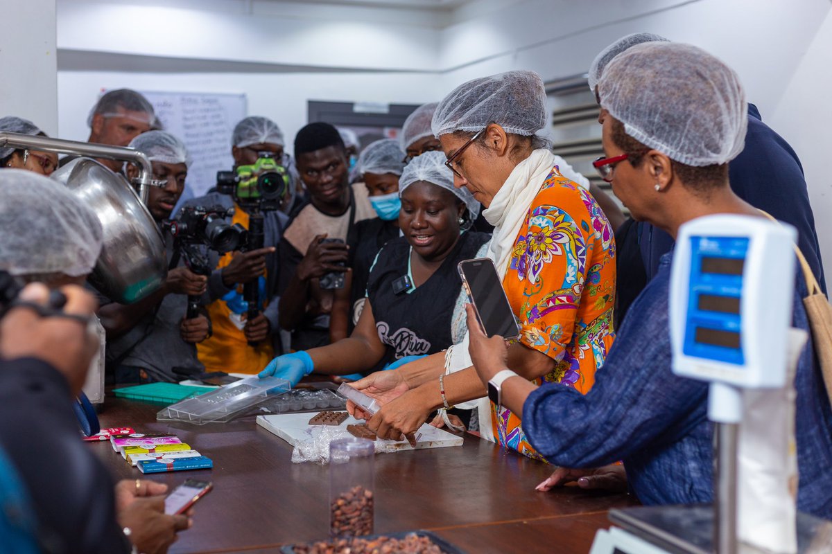 TheHACSA's tweet photo. Recapping the HACSA Sankofa Summit &amp; Heritage Experience 2023!
We had an amazing time exploring Tetteh Quarshie's cocoa farm. A follow-up trip to the Cocobytes factory to witness the chocolate-making process.
   #HACSA #chocolatetrail #throwbackthursdays #Sankofa https://t.co/ENRjSETHe1