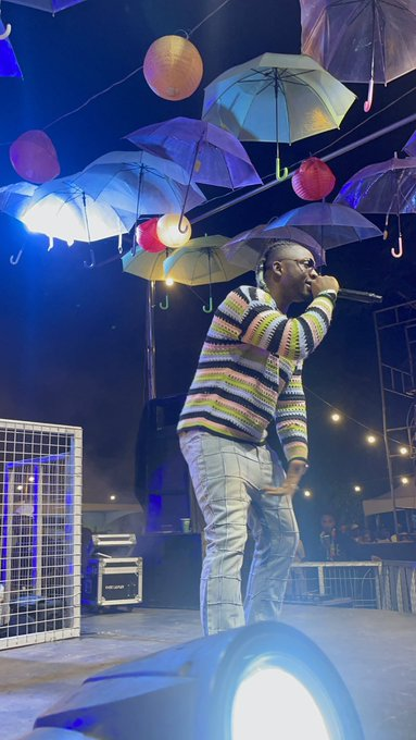 bridgeradio987's tweet photo. NP-"My Side" by @thekozykid on #CelebrationShow w/@ObrikeUfuoma
12pm-2pm
ListenLive on;https://t.co/fYEByrsXfT………………………………………………………………………
#ThursdayThoughts #ConnectingManyVoices Begging https://t.co/2MhCu2qy1E