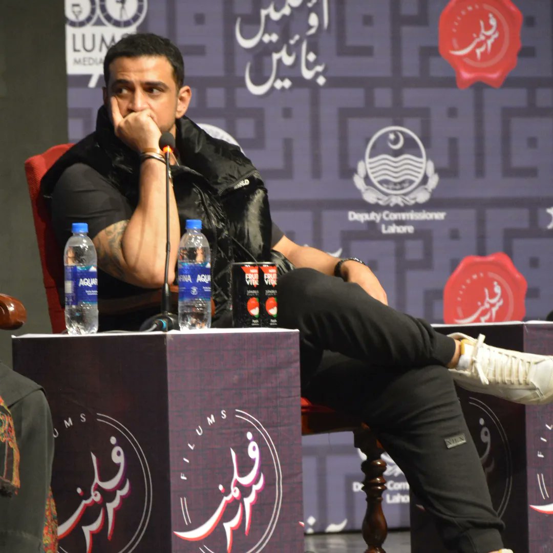 TheUMROAYYAR's tweet photo. An exclusive discussion on the platform of Filums with our visionary Director Azfar Jafri and the talented Stars of Umro Ayyar: A New Beginning Simi Raheal and Daniyal Raheal.
#umroayyar #UmroAyyarANewBeginning #vrchiliproduction #filums #filumstok https://t.co/6wZR5t89IT