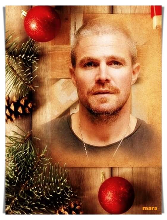 marabrazil2's tweet photo. Happy Holidays...
O Natal vem aí.
#StephenAmell #arrow #embett #nockingpoint https://t.co/Iya4xhlkHc