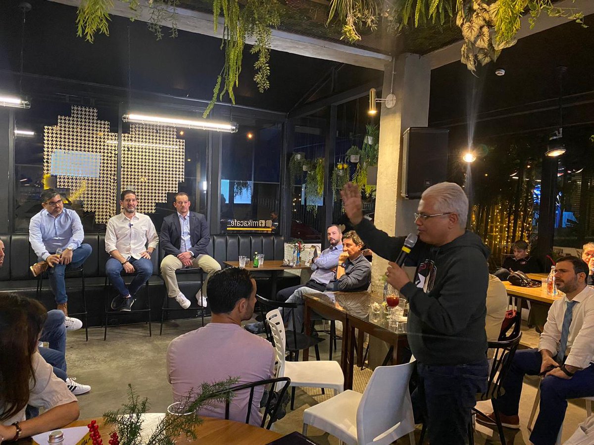 BlandonJose's tweet photo. Felicito a @narcisoarellano, candidato a representante de San Francisco por la libre y apoyado por nuestra Alianza, por la iniciativa de realizar conversatorios sobre temas muy importantes para el desarrollo del país. Los concejales de la Ciudad deben estar preparados y comprometidos para hacer realidad los cambios que Panamá requiere. Como parte de la nómina presidencial, reafirmo nuestro compromiso de hacer que las cosas en el país cambien para mejor, trabajando de la mano con Gobiernos Locales que vengan a innovar y transformar la realidad de nuestras ciudades.