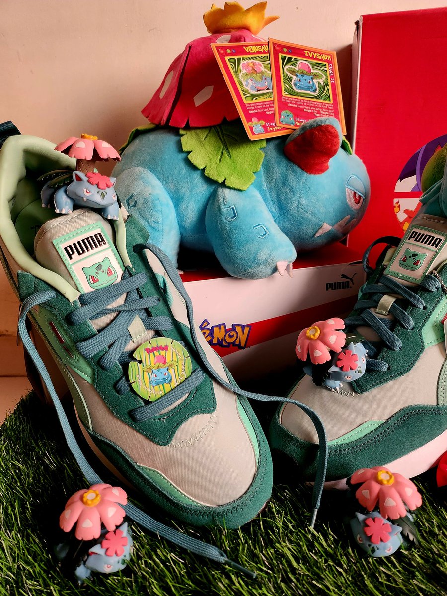 Pokesidd's tweet photo. Puma X Pokémon X The Geeky Goodies X Cheetos 

#PokemonMasters  #pokemoncommunity #Pokémon #puma #pumashoes #pumasneakers #pokemonshoes #pokemonsneakers  #pokemonjapan #Pokemon151  #pokemontazo #bulbasaur #ivysaur #venusaur #cheetospokemon #cheetos #unclechips #nostalgia https://t.co/QGMO1K5rEt