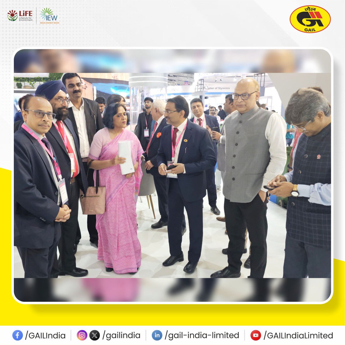 gailindia's tweet photo. #GAIL is participating in the 12th edition of the #plastivision2023 exhibition at the Bombay Exhibition Centre, Mumbai.

Ms Nivedita Shukla Verma, I.A.S., Secretary, Department of Chemicals & Petrochemicals, Ministry of Chemicals & Fertilizers, Government of India, along with Mr Manish Dedhiya, President, AIPMA, with his team visited the GAIL stall on Day 1. They had a fruitful interaction with Shri H.K. Srivastava, ED (Marketing-Petrochemicals), GAIL along with the GAIL Team.

Stay tuned to our social media handles for regular updates and glimpses of the event.

#GAILAtPlastivision2023 #KhushiyonKiEnergy #AazadiKaAmritMahotsav #IndiaEnergyWeek2024 #EnergizingPossibilities