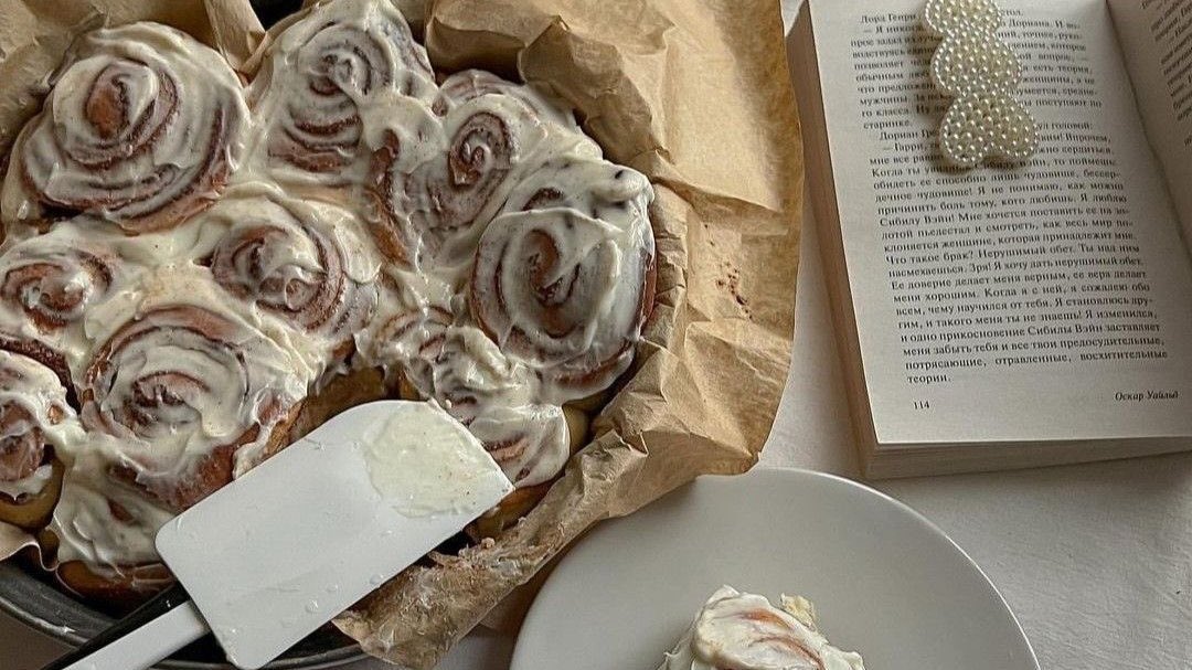 homemade cinnamon rolls 🤍