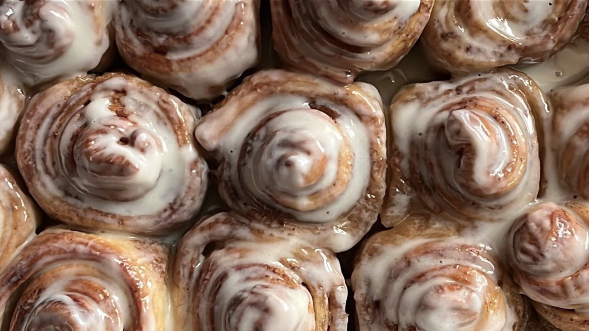 malusokay's tweet photo. homemade cinnamon rolls 🤍 https://t.co/112rYsDRn1
