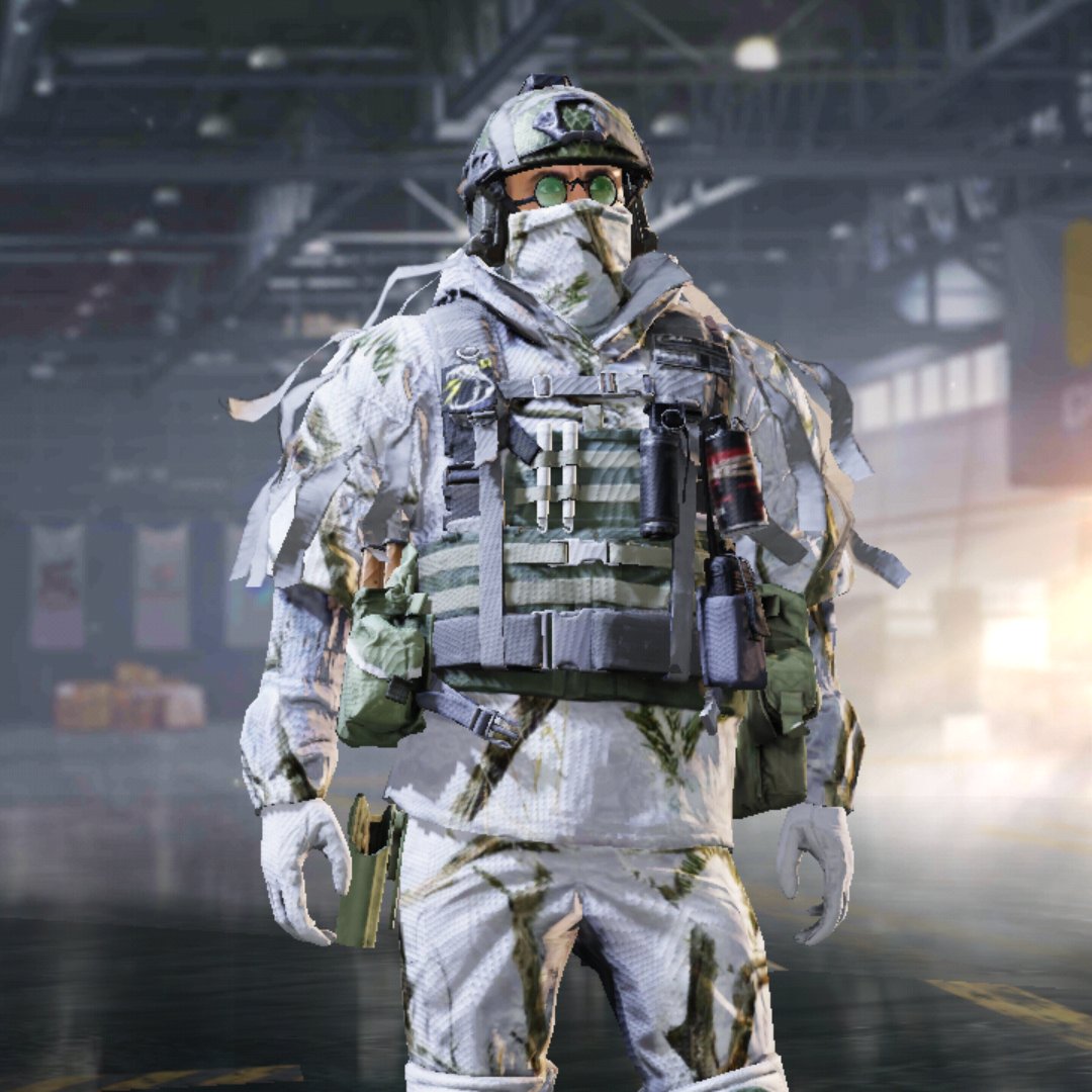 Is this one of the best FREE monthly login skins of all time in Call of Duty: Mobile?