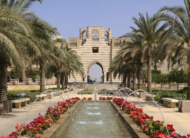 StudyAbroad101's tweet photo. Are you itching to swap the familiar campus quad for something more exotic?

Let’s dive into this exciting world of international education and see how you can make your mark globally! 

Click here to get started: https://t.co/HyT2dALGOH

#abroad101 #studyabroad #travel https://t.co/7RN8yUXBar