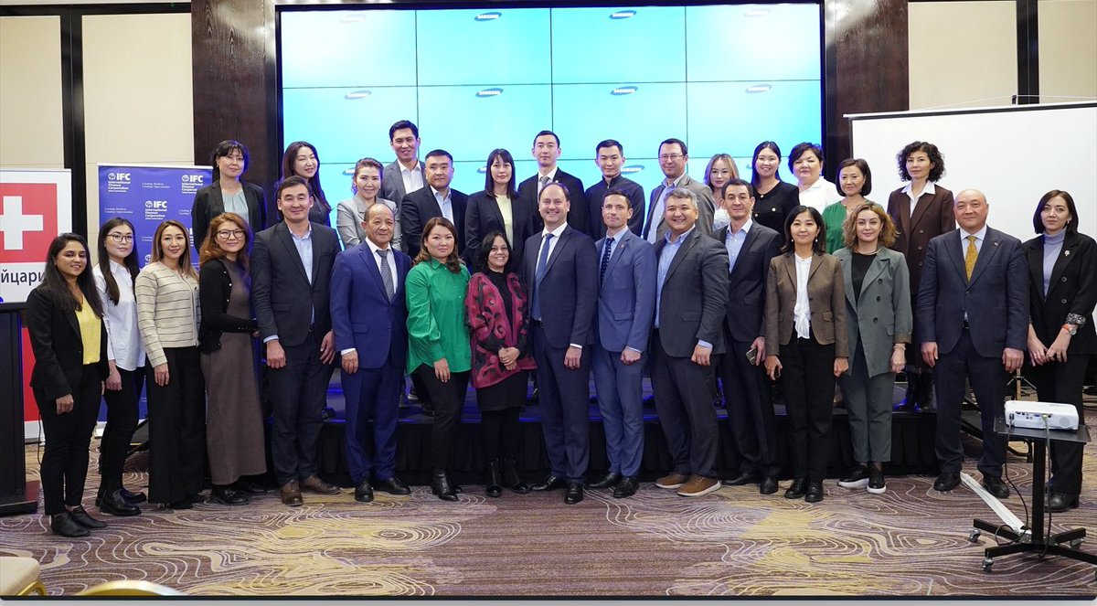 IFC_ECA's tweet photo. As our Central Asia #FinInclusion Project comes to an end, we reflect on the positive changes for the Kyrgyz Republic and Tajikistan:
📊 National FinInclusion Strategies approved &amp; being implemented 
💳 ~19,500 deposits/loan accounts activated, valuing $15.2+mln
@SwissTajikistan https://t.co/a9lvUJrZU9