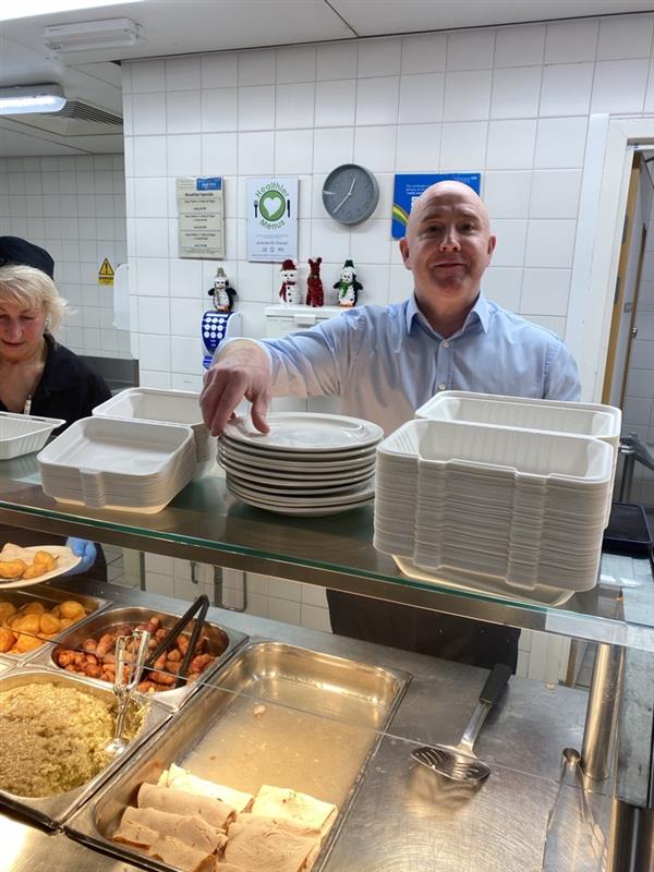 Has anyone lost a chief exec? @aaroncumminsNHS , I hope you're not giving out too many sprouts feeding the staff their Xmas dinners #xmasdinners