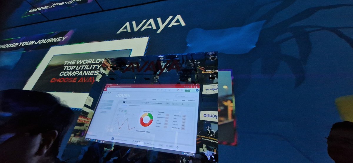 Demo of Avaya's latest #AI innovation- sentiment analysis for agents using voice and video. Part of both CC and WFM. #JOURNEYSwithAvaya